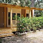 Kozarica Mobile Homes Camping Pakoštane