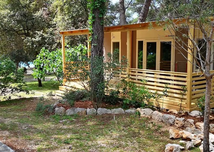 Kozarica Mobile Homes Kamp alanı Pakoštane