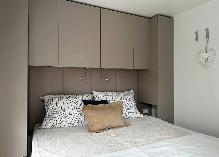 Kozarica Mobile Homes 4*