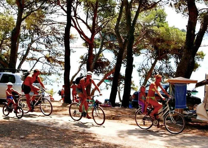 Camping Kozarica Mobile Homes Pakoštane